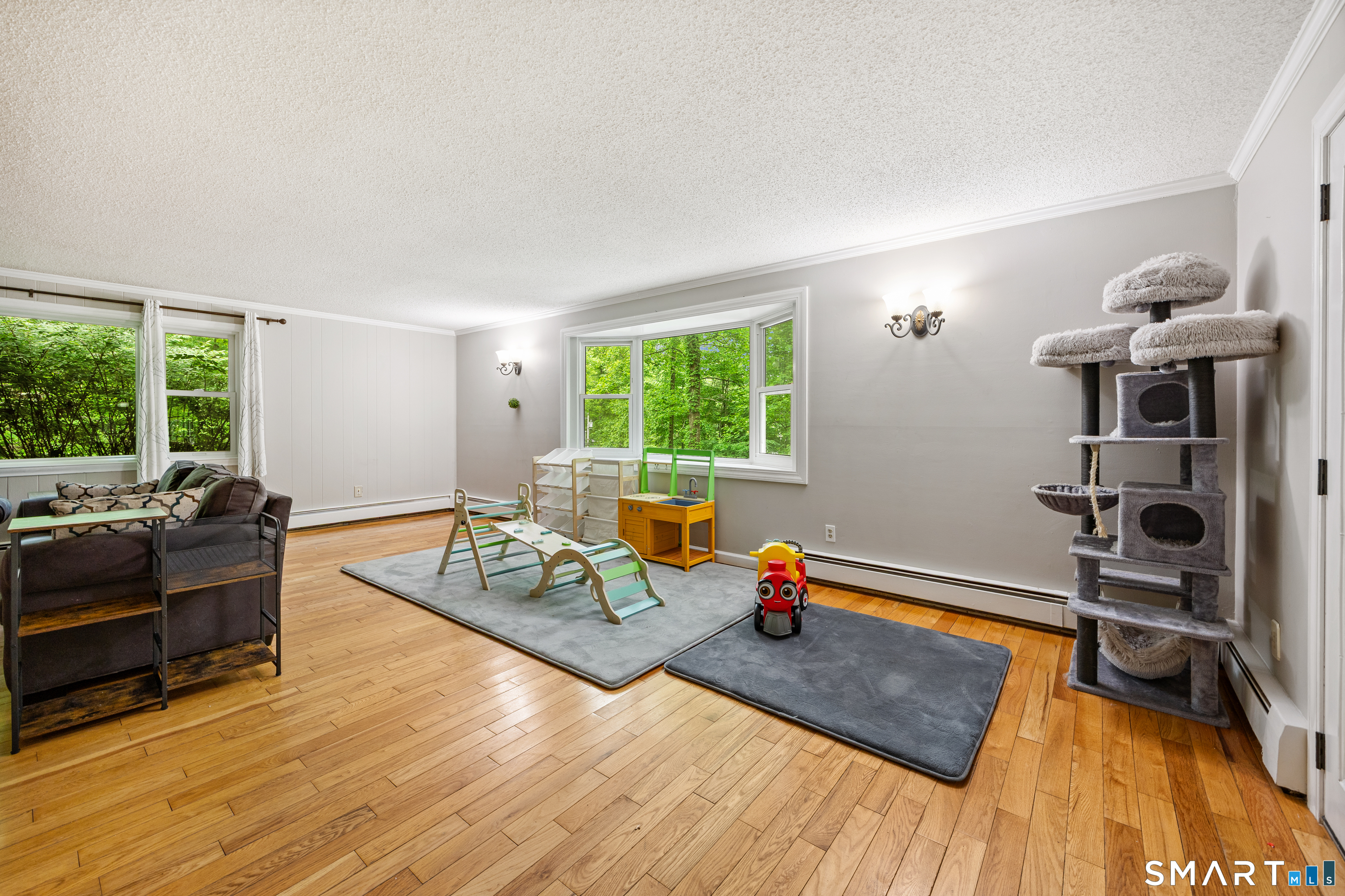 825 Neipsic Road Glastonbury, CT 06033 - Photo 15 of 40