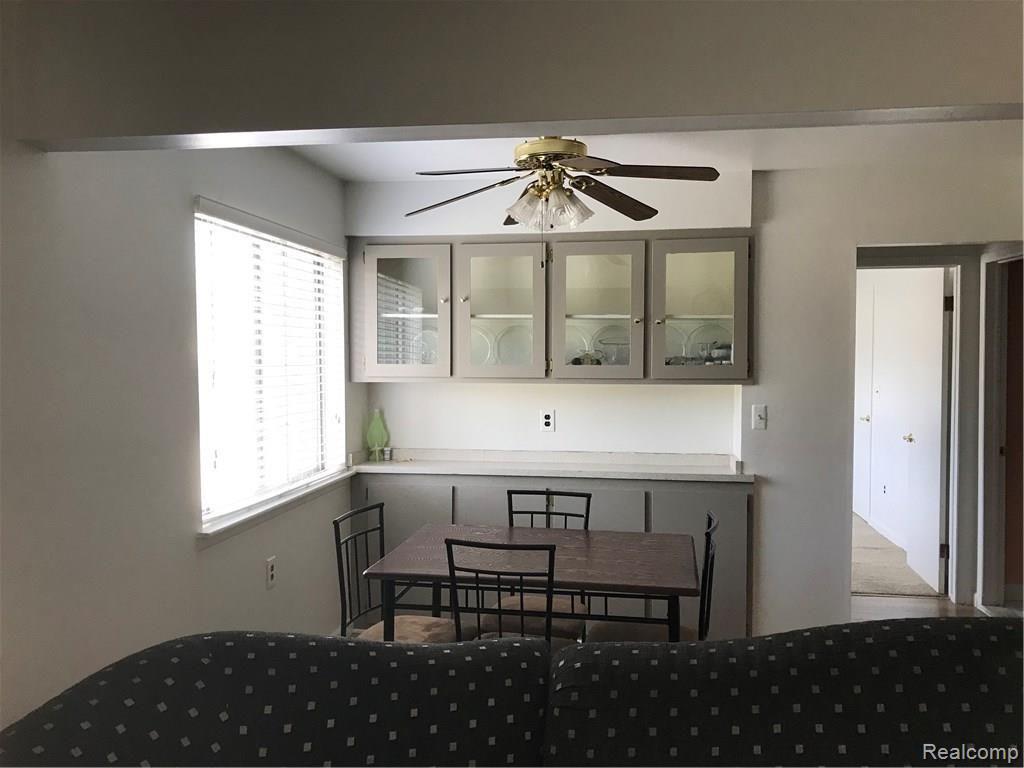 29157 Hayes Road Warren, MI 48088 - Photo 8 of 17