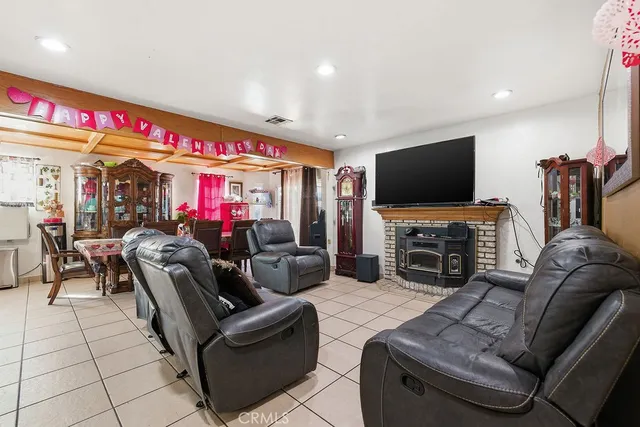 $480,000 | 5390 Karling Place, Palmdale, CA 93552