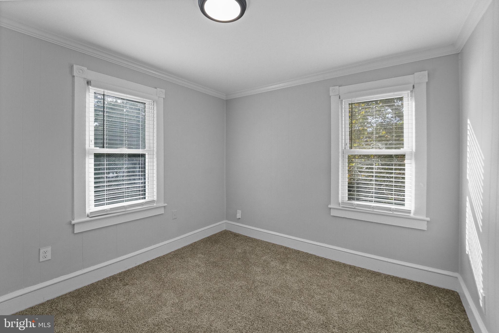 2652 South Main Road Vineland, NJ 08360 - Photo 26 of 44 a room that has a window in it