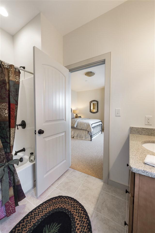 616 Scenic Road, Unit 201 Laconia, NH 03246 - Photo 7 of 27 Gallery Image 7