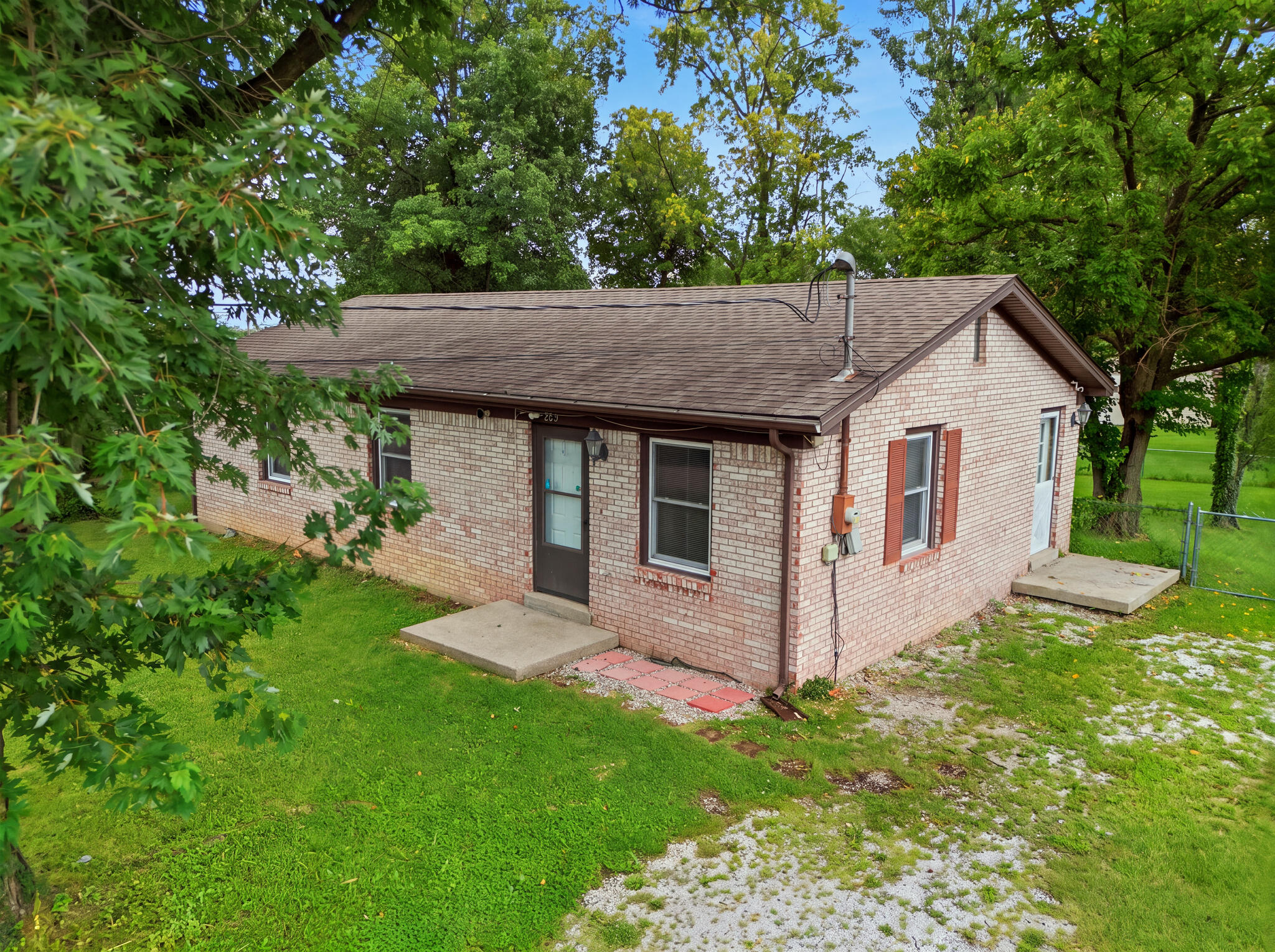 203 Dennis Street Richmond, KY 40475 - Photo 37 of 39 7_photo_reedit_c468a586