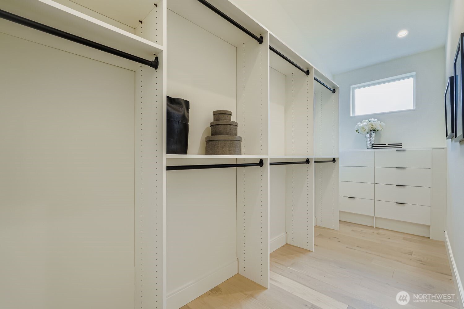 8810 41st Avenue Southwest Seattle, WA 98136 - Photo 19 of 38