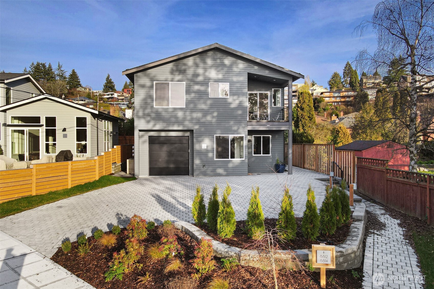 8810 41st Avenue Southwest Seattle, WA 98136 - Photo 4 of 38