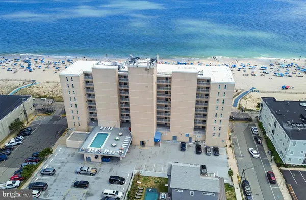 $745,000 | 307 South Boardwalk, Unit 605, Rehoboth Beach, DE 19971