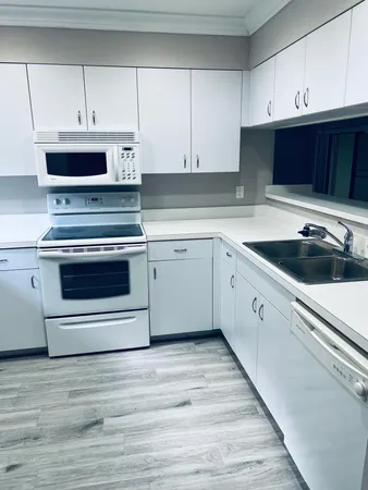 $2,200 | 1634 Southwest Crossing Circle, Palm City, FL 34990