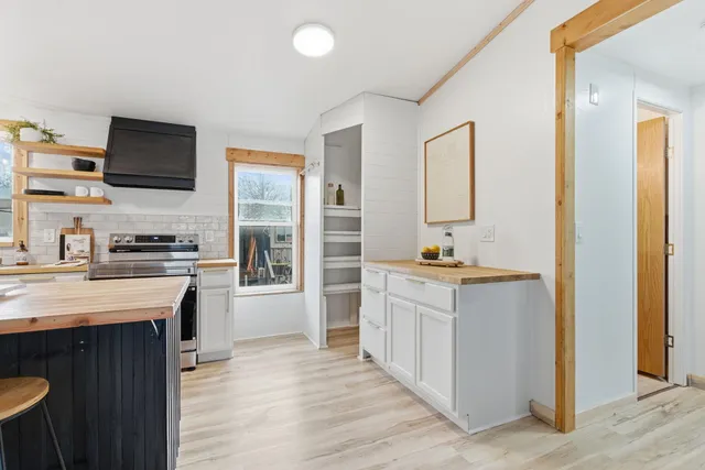 $129,500 | 11705 North Wilson Street, Unit D28, Mead, WA 99021