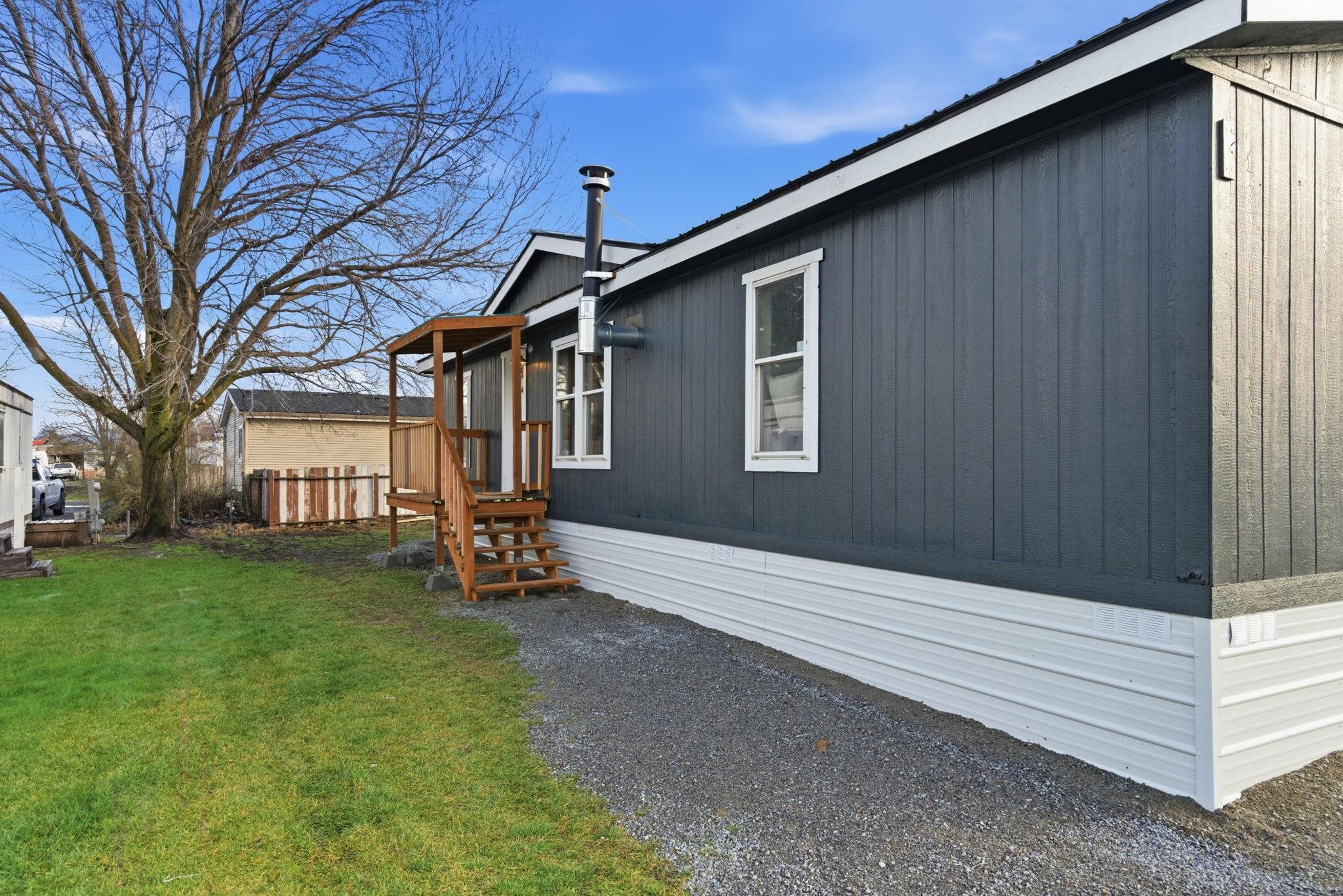 11705 North Wilson Street, Unit D28 Mead, WA 99021 - Photo 2 of 42