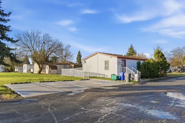 $129,500 | 11705 North Wilson Street, Unit D28, Mead, WA 99021