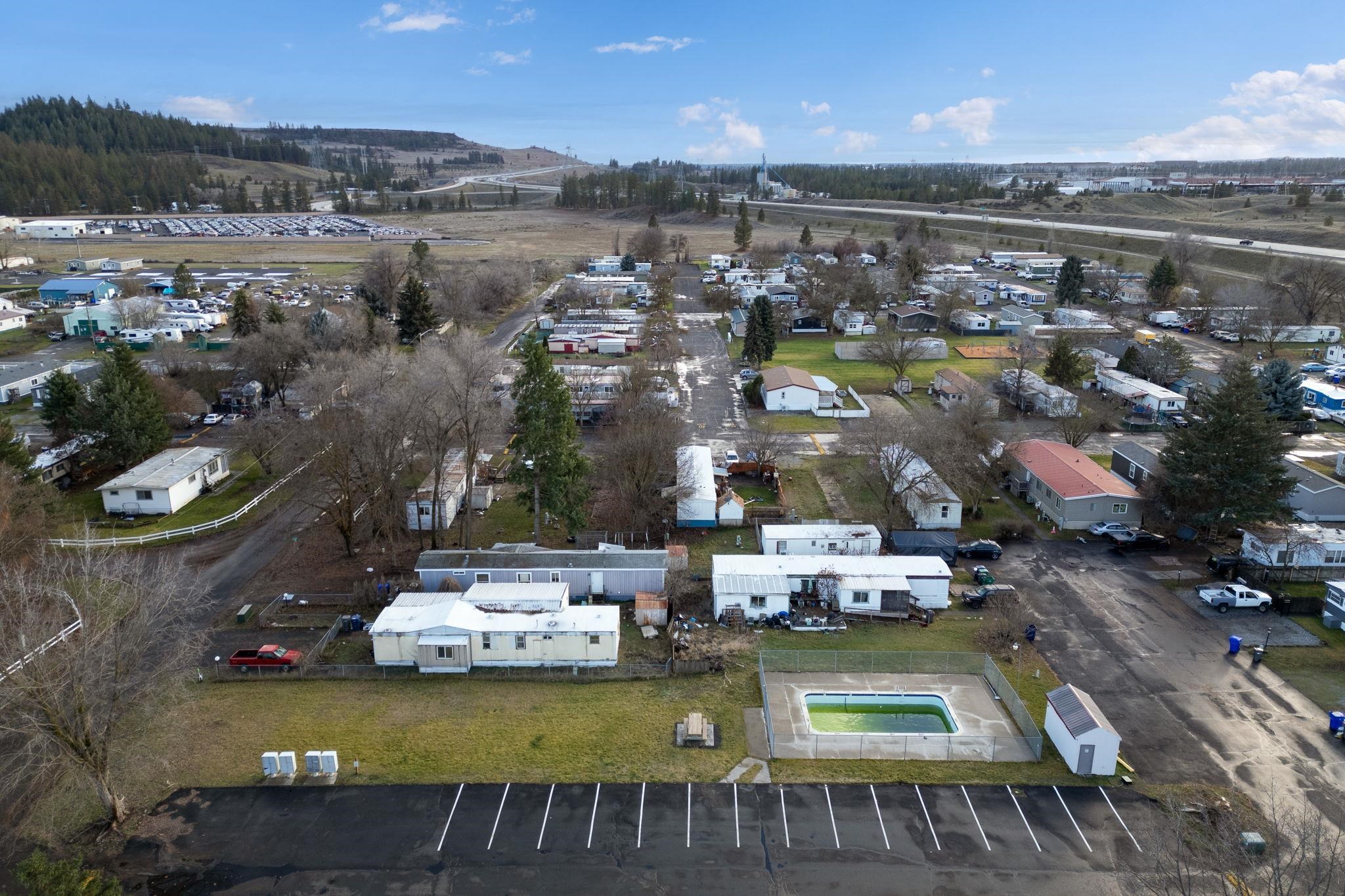 11705 North Wilson Street, Unit D28 Mead, WA 99021 - Photo 39 of 42