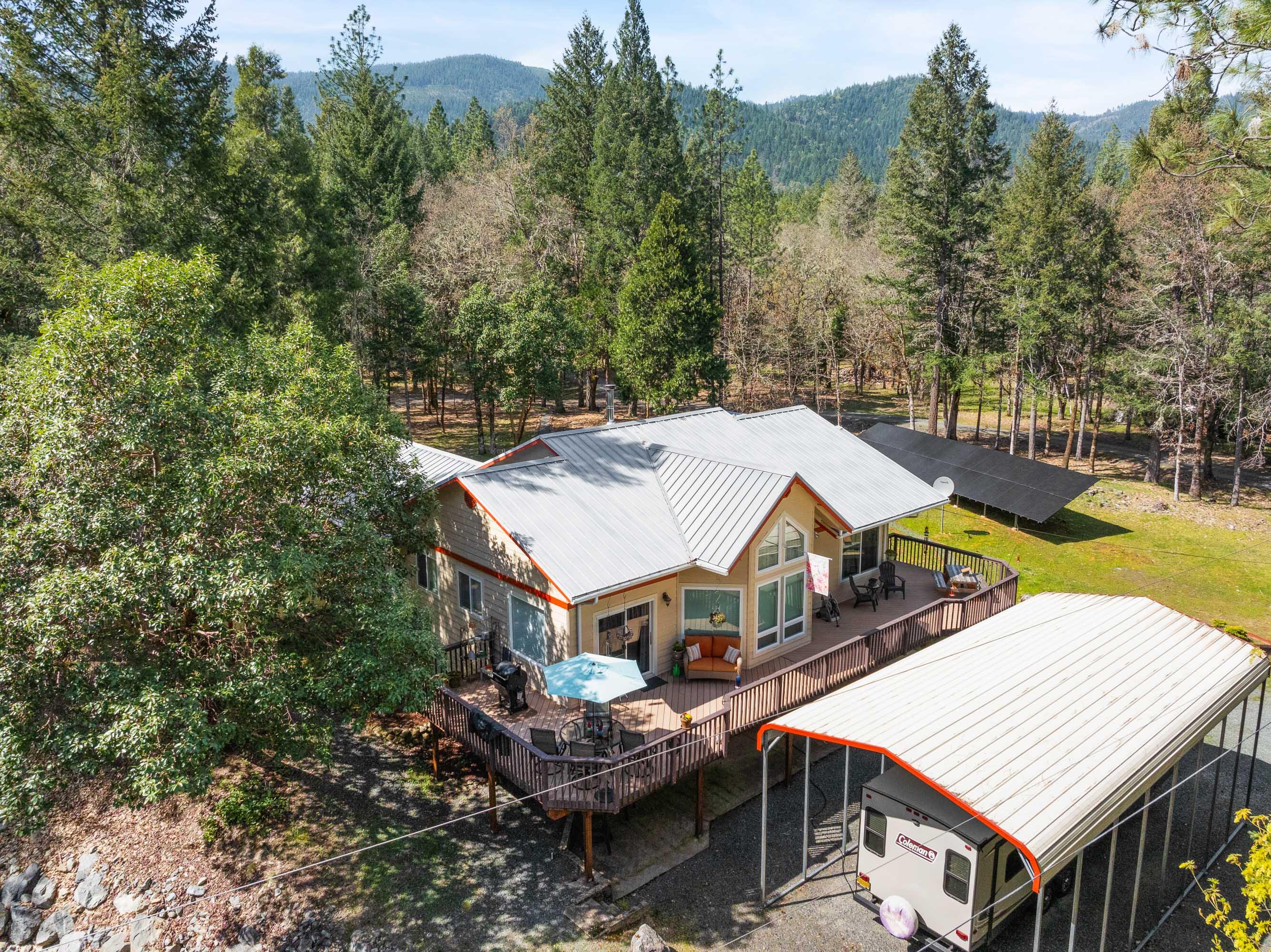 8081 West Evans Creek Road Rogue River, OR 97537 - Photo 5 of 51