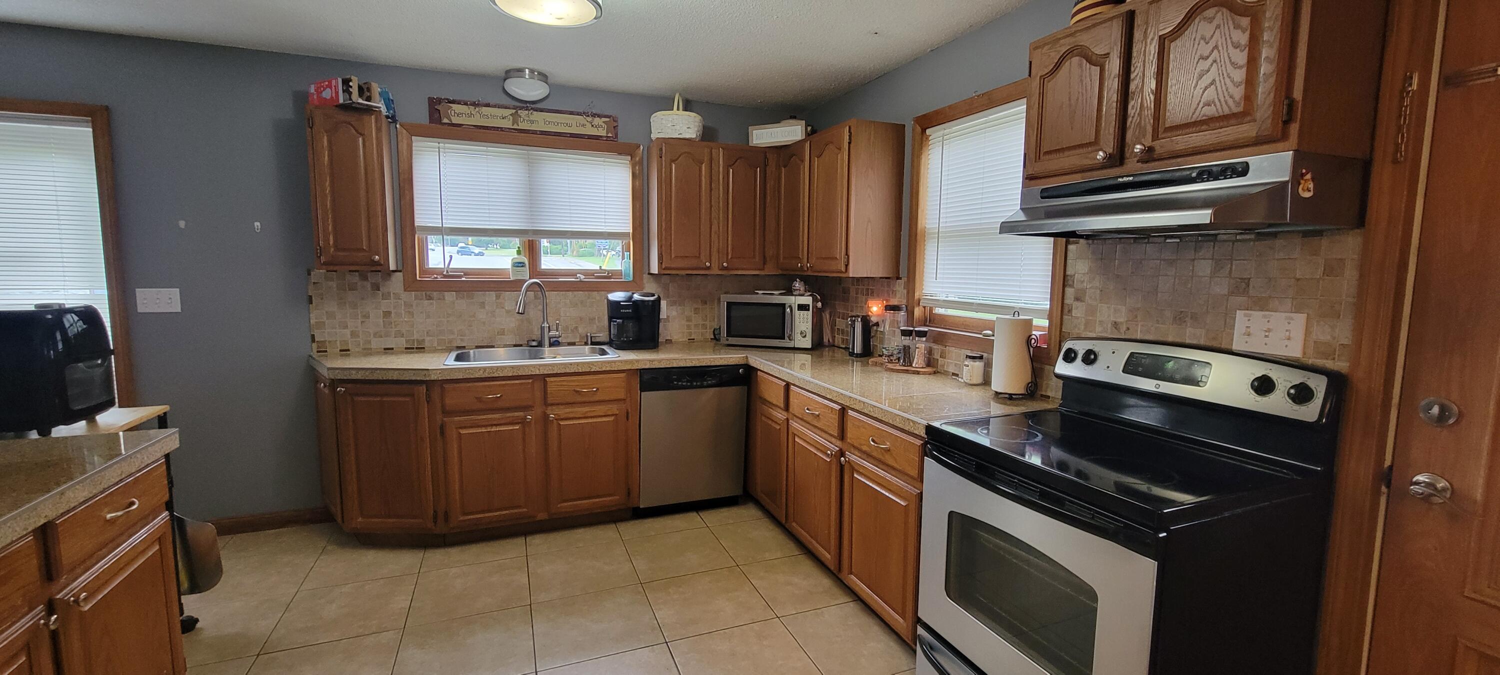 68 Oak Street Waterville, ME 04901 - Photo 2 of 18 02. Kitchen