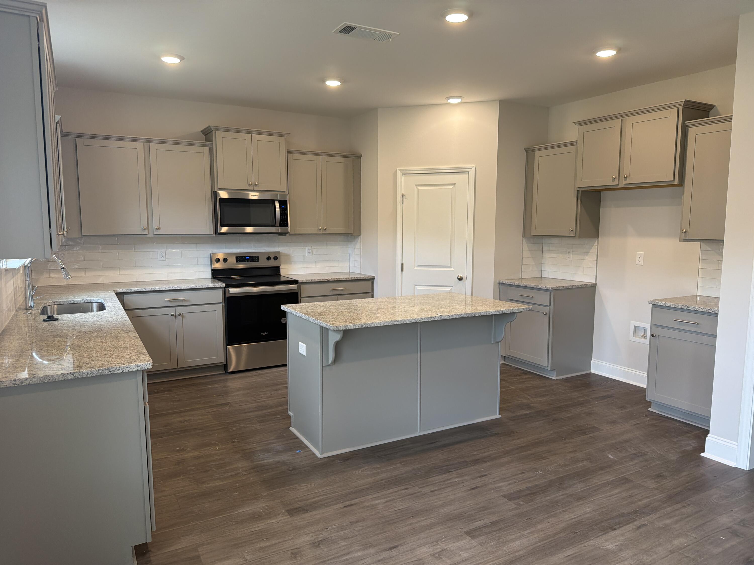 1320 Elias Way Thomson, GA 30824 - Photo 7 of 18 image