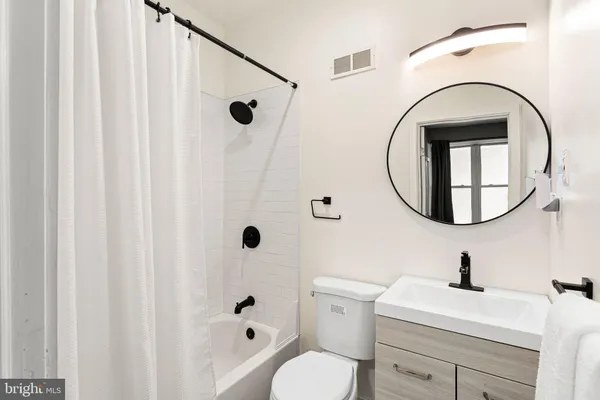 $350,000 | 4618 Paschall Avenue, Philadelphia, PA 19143