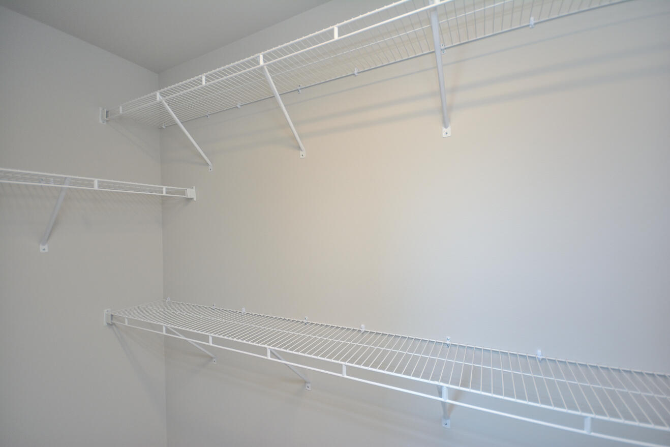 802 5 Mile Road Caledonia, WI 53402 - Photo 19 of 27 Primary Closet