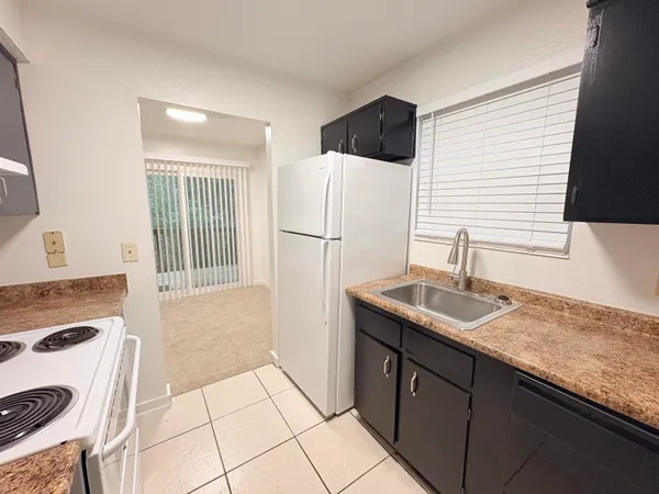 $1,050 | 1530 Live Oak Drive, Unit B3, Tallahassee, FL 32301