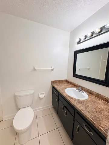 $1,050 | 1530 Live Oak Drive, Unit B3, Tallahassee, FL 32301