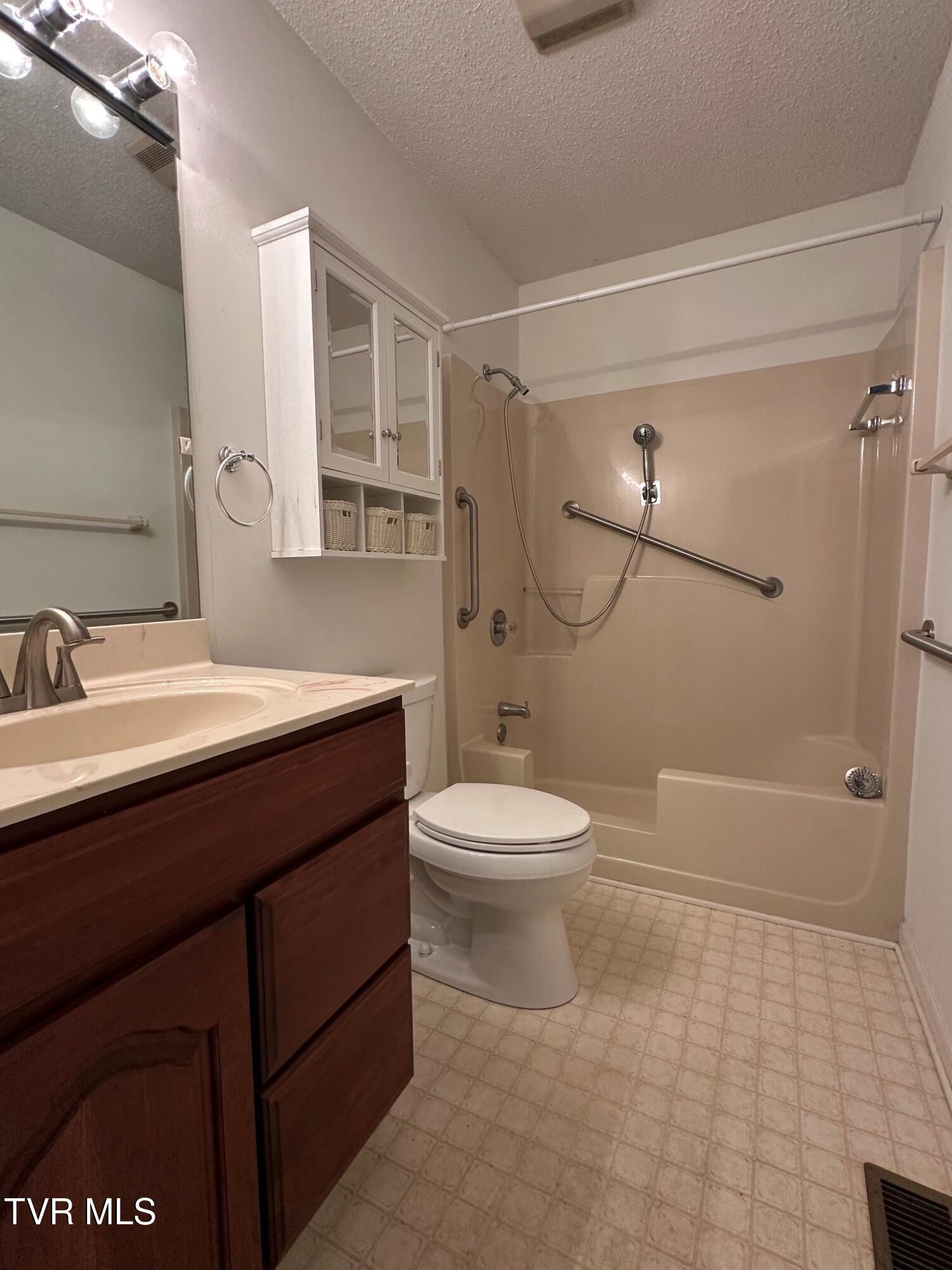 179 Timber Ridge Road Bristol, VA 24201 - Photo 13 of 15 BTH1