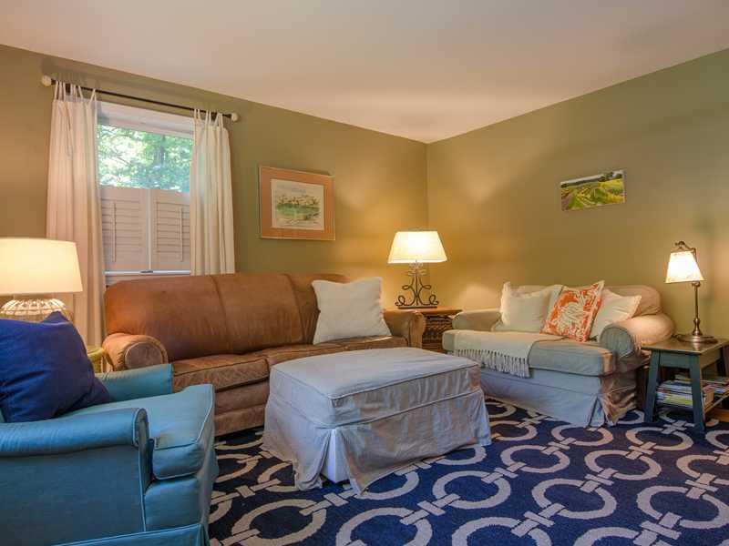35 McAuley Road Cape Elizabeth, ME 04107 - Photo 16 of 34 Family Room.