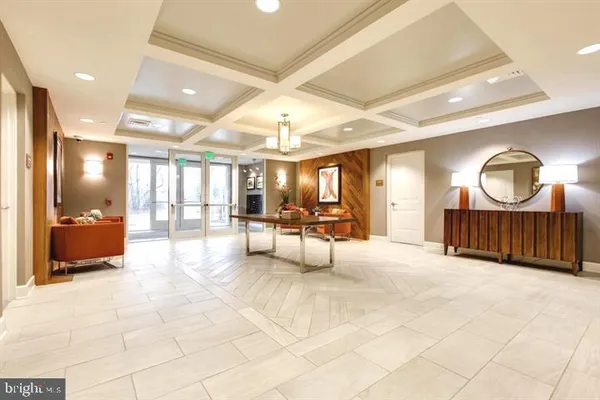 a view of an entryway with a livingroom