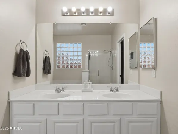 $539,700 | 3897 South Sunnyvale Avenue, Gilbert, AZ 85297