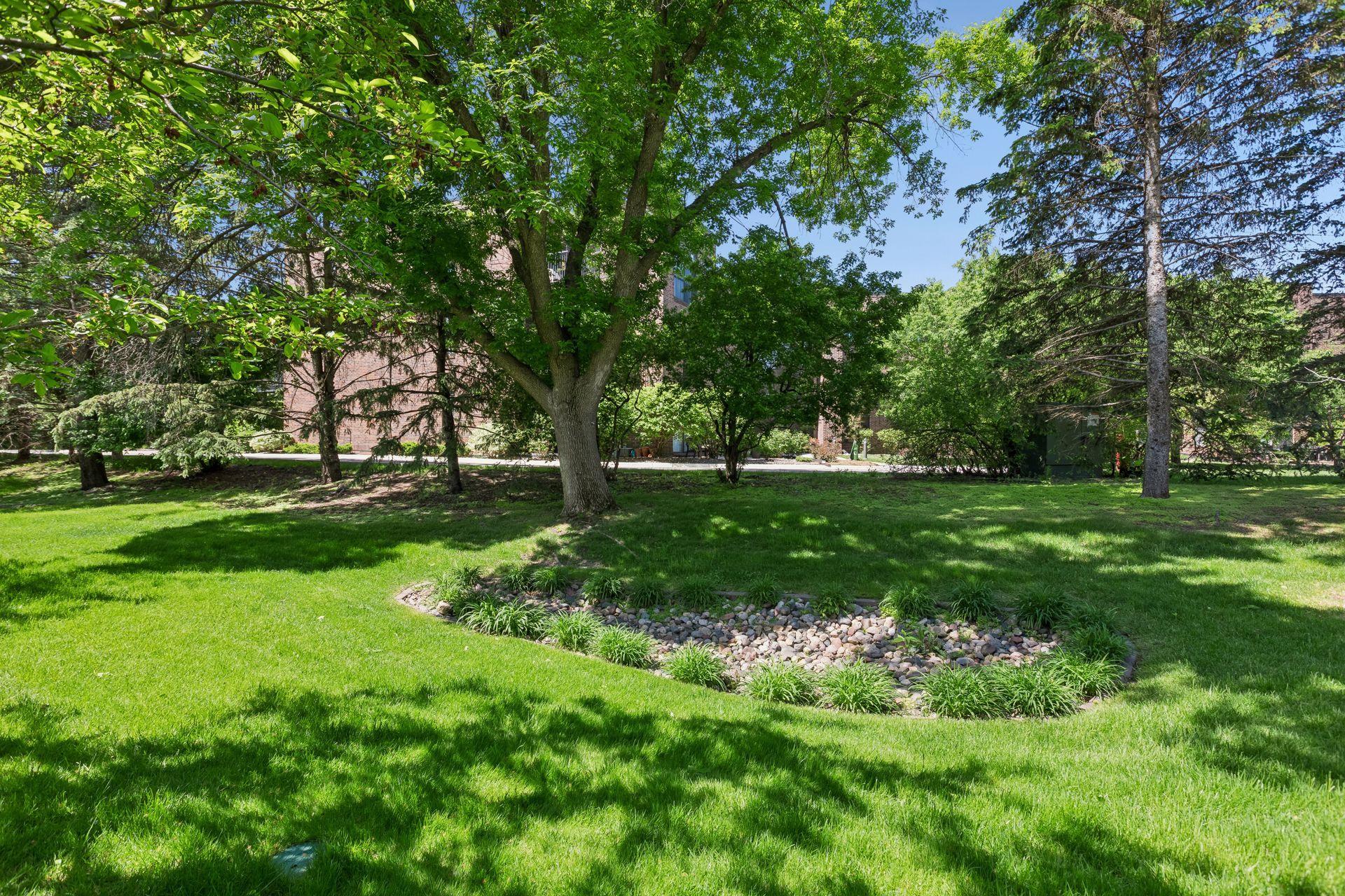 7442 Cahill Road Edina, MN 55439 - Photo 39 of 46