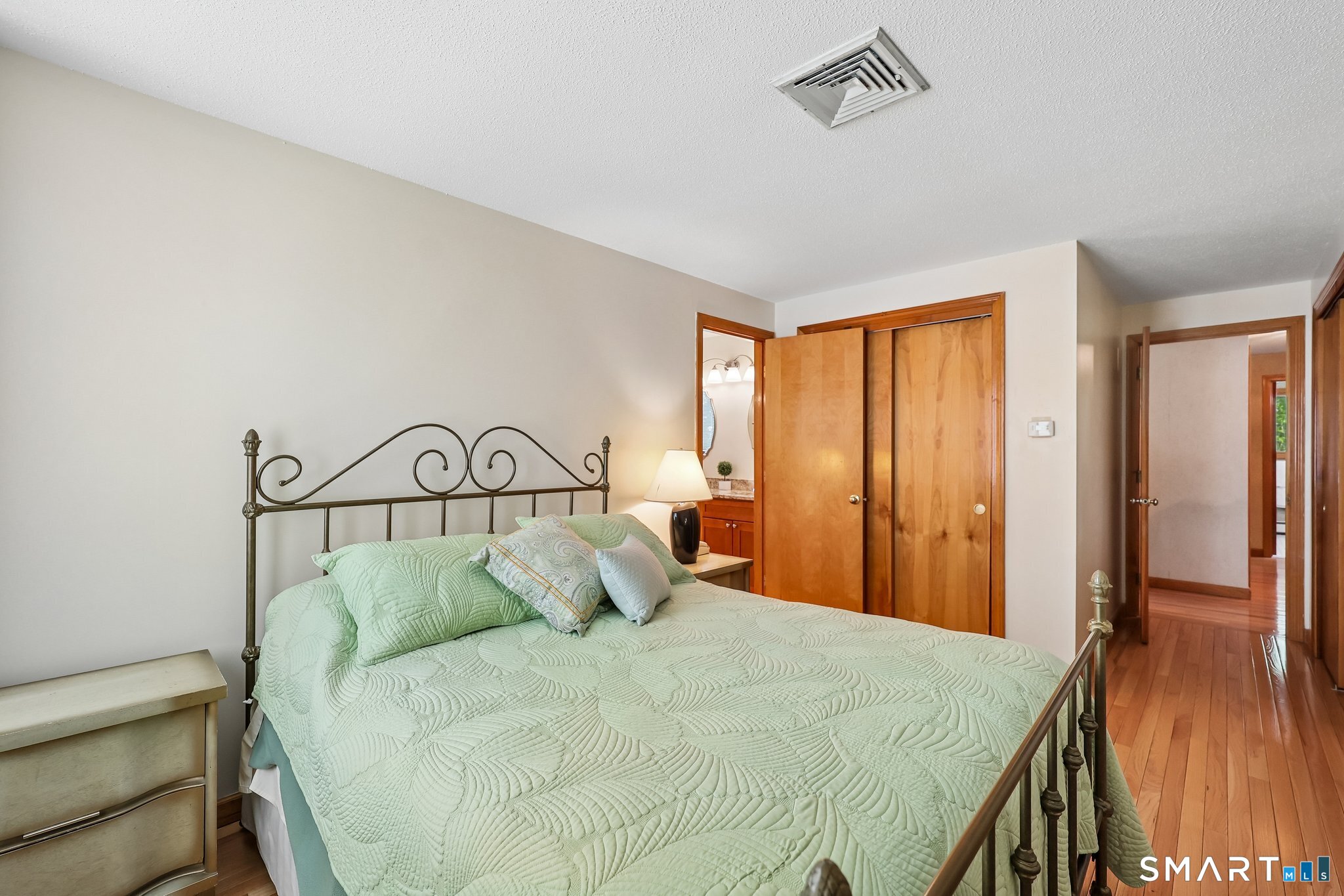 46 Stonegate Drive Wethersfield, CT 06109 - Photo 18 of 36 MAIN FLOOR PRIMARY BEDROOM SUITE- WITH 2 CLOSETS