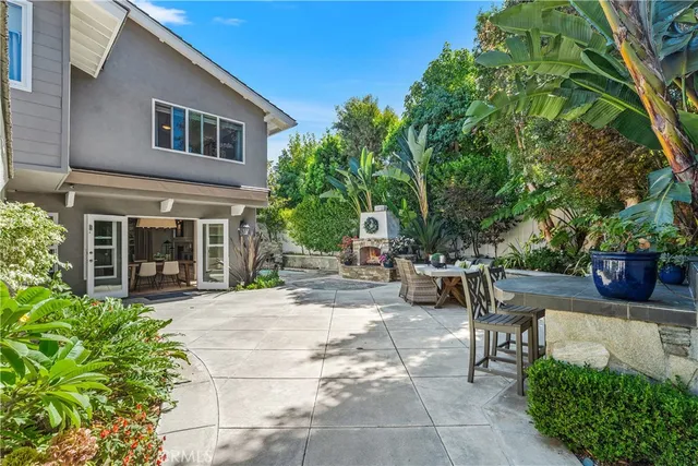 $4,995,000 | 1935 Port Bishop Place, Newport Beach, CA 92660