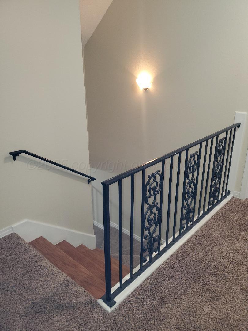 4209 B Tulia Drive Amarillo, TX 79109 - Photo 11 of 25 Stairwell