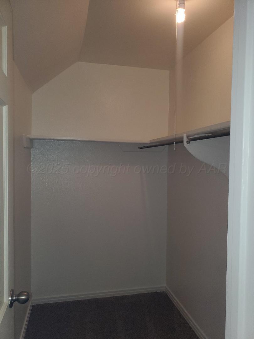 4209 B Tulia Drive Amarillo, TX 79109 - Photo 22 of 25 2nd bedroom closet