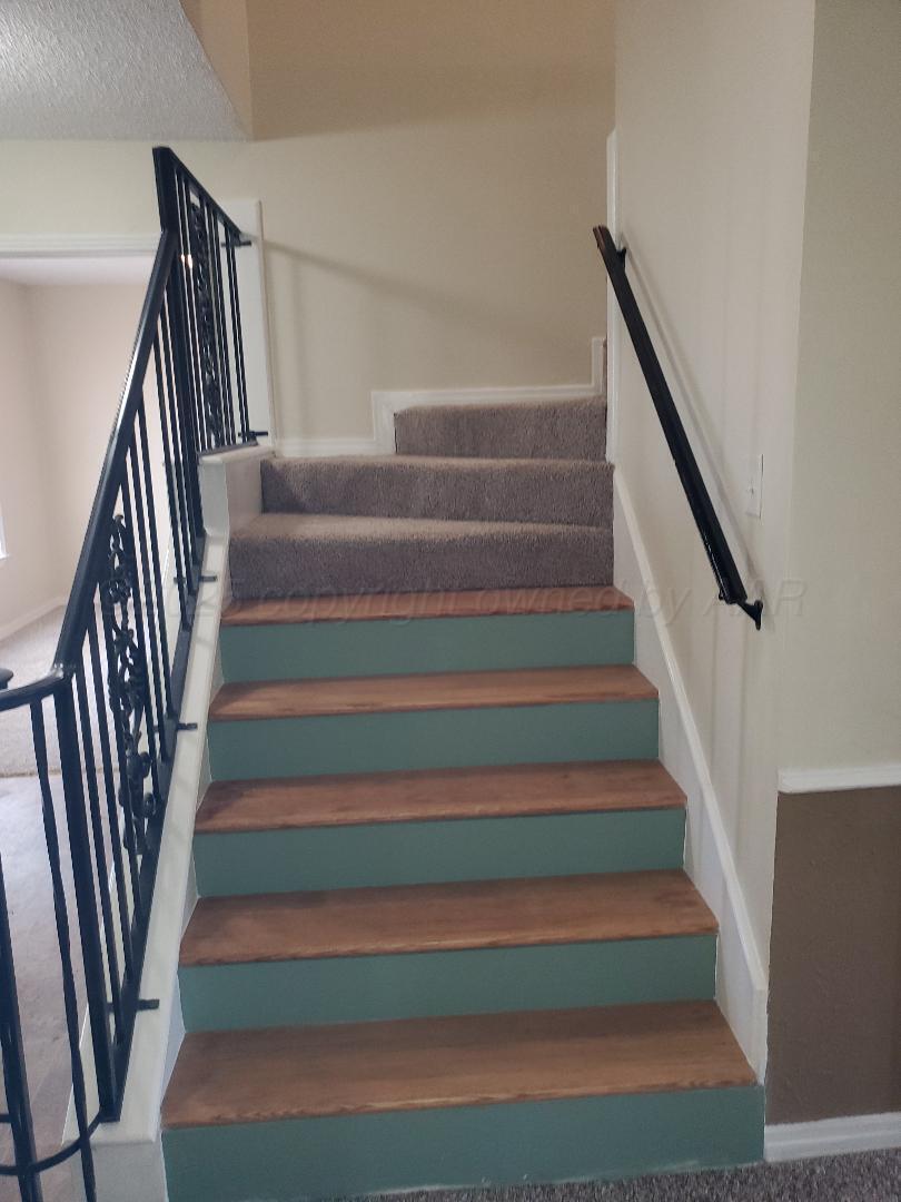 4209 B Tulia Drive Amarillo, TX 79109 - Photo 8 of 25 stairwell 1