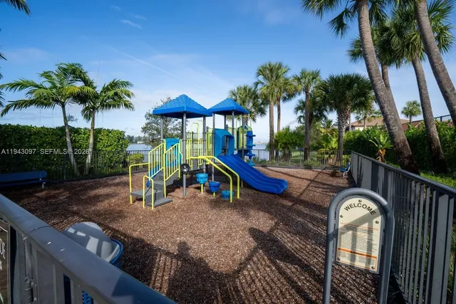 $1,440,000 | 8725 Parkland Bay Drive, Parkland, FL 33076