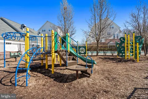 $399,000 | 13526 Waterford Hills Boulevard, Germantown, MD 20874