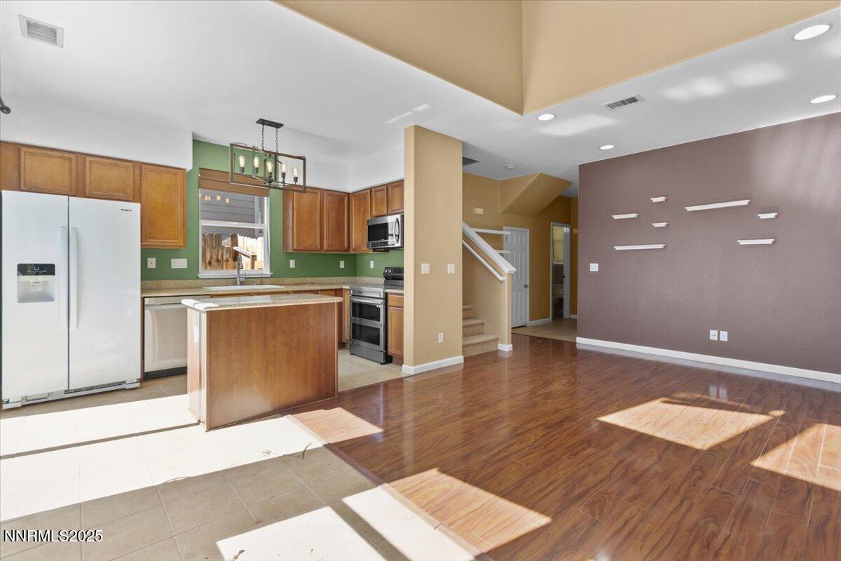 9266 Lone Wolf Circle Reno, NV 89506 - Photo 14 of 28 06-IMG_2164