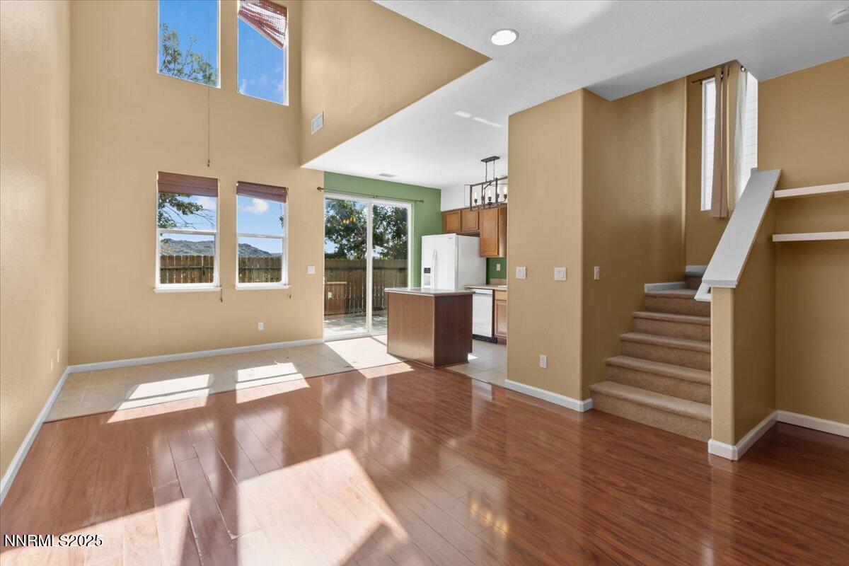9266 Lone Wolf Circle Reno, NV 89506 - Photo 4 of 28 05-IMG_2161