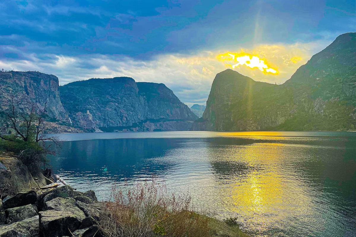 19385 Ferretti Road Groveland, CA 95321 - Photo 24 of 47 Water view featuring a mountain backdrop