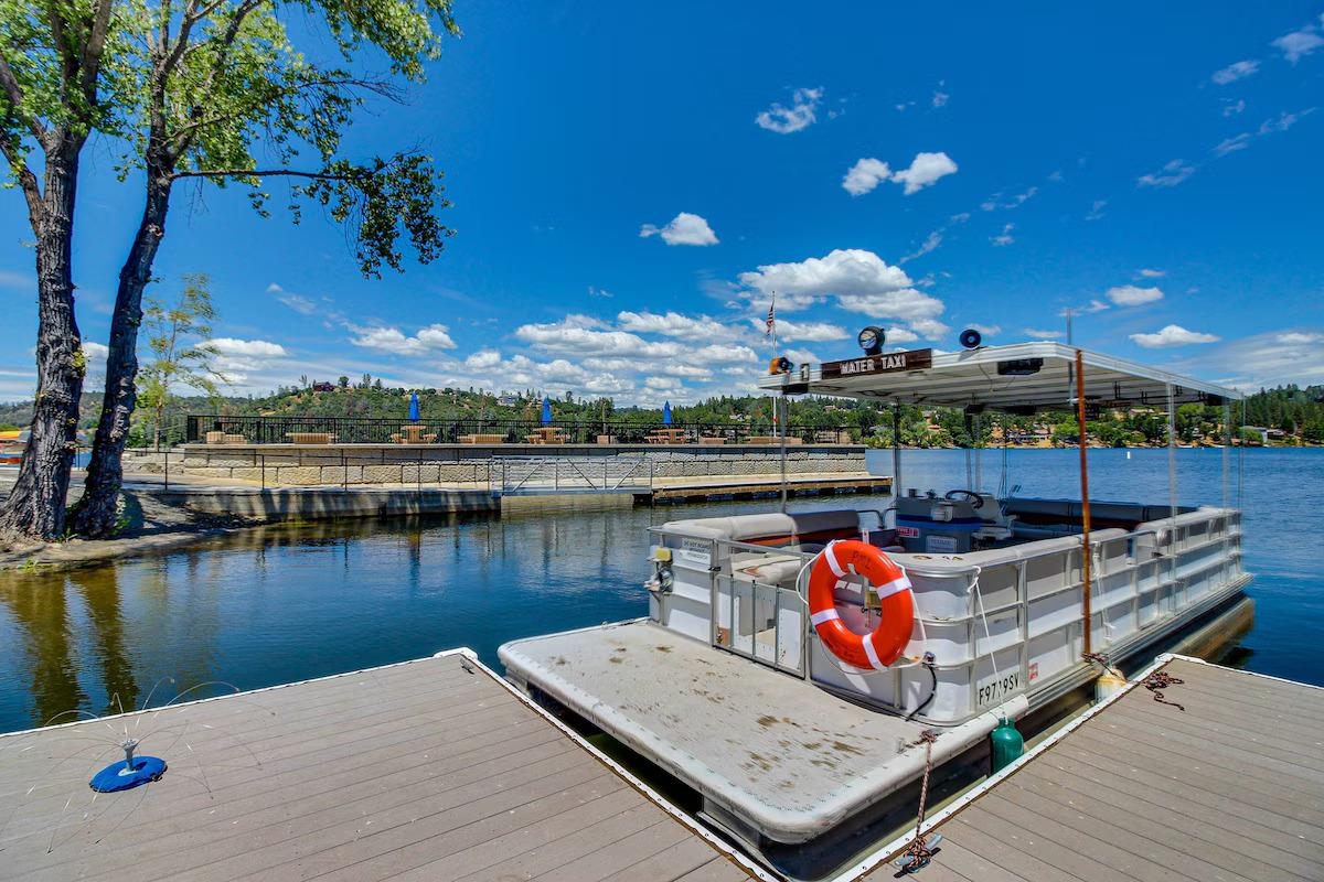 19385 Ferretti Road Groveland, CA 95321 - Photo 36 of 47 Dock with a water view