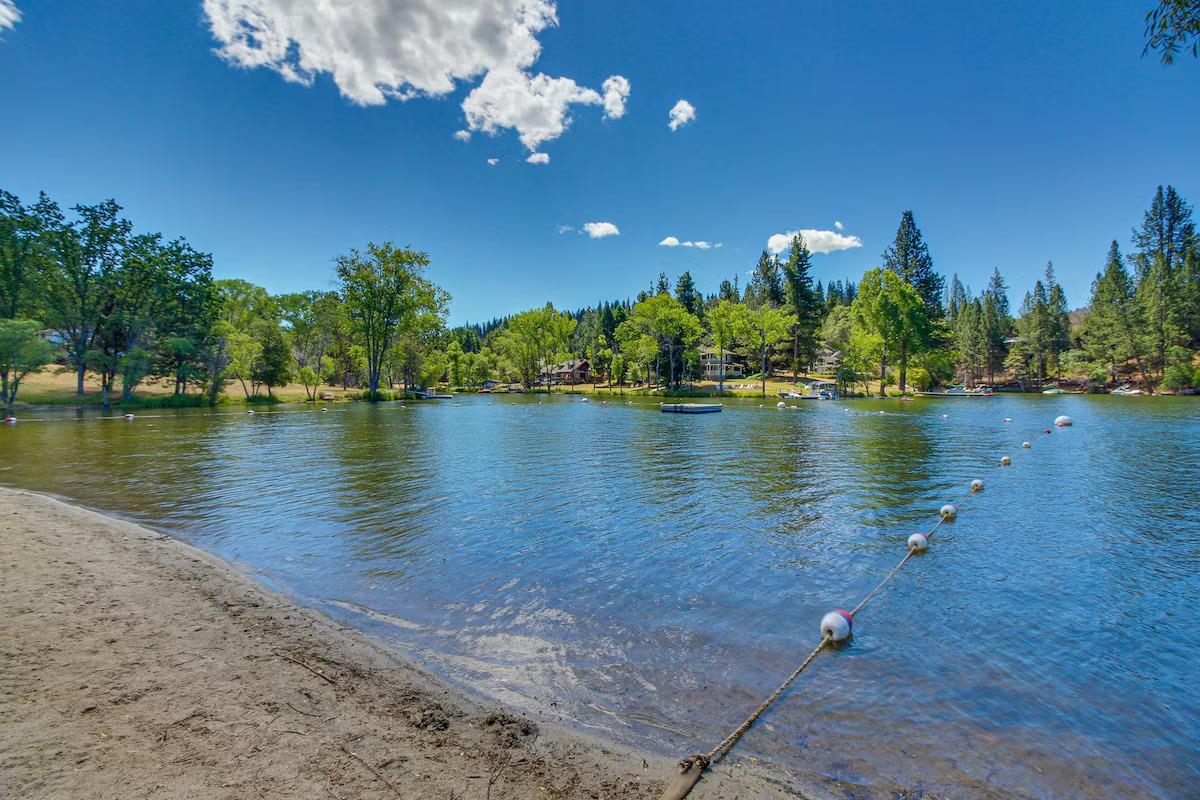 19385 Ferretti Road Groveland, CA 95321 - Photo 37 of 47 Water view