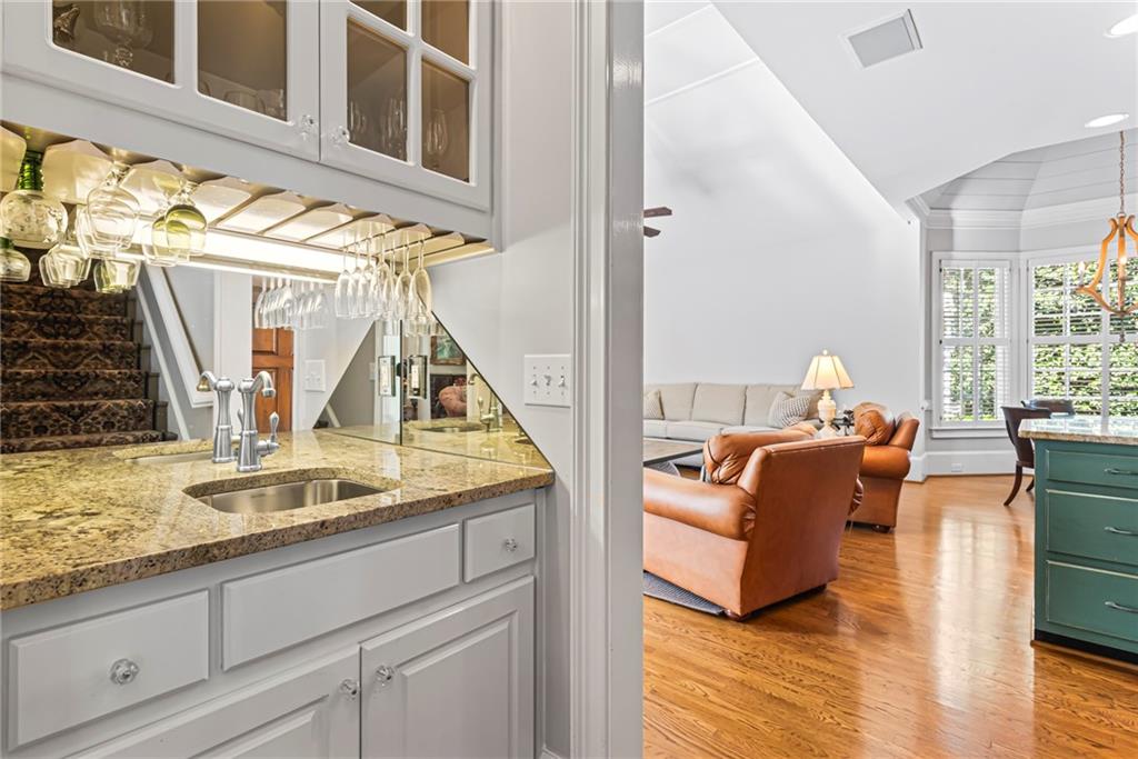 885 Carlton Ridge Northeast Atlanta, GA 30342 - Photo 33 of 100