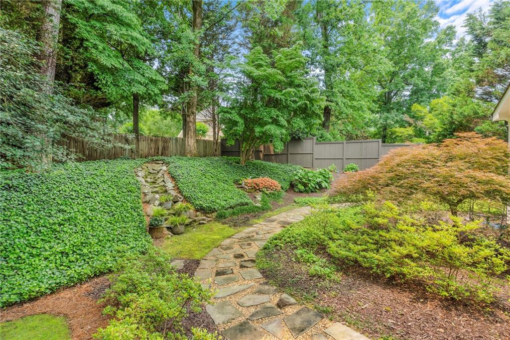 885 Carlton Ridge Northeast Atlanta, GA 30342 - Photo 95 of 100