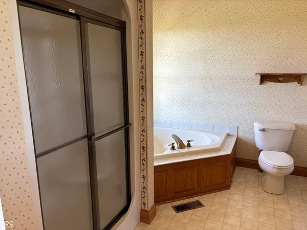 $865,000 | 3516 West 900 South, Milroy, IN 46156