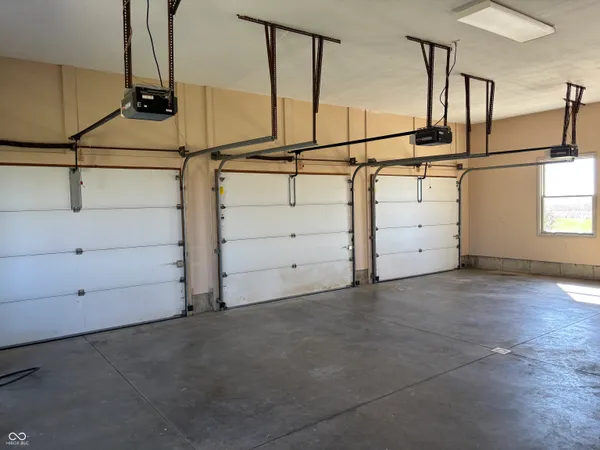 $865,000 | 3516 West 900 South, Milroy, IN 46156