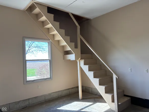 $865,000 | 3516 West 900 South, Milroy, IN 46156