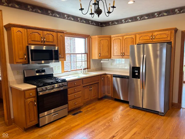 $865,000 | 3516 West 900 South, Milroy, IN 46156