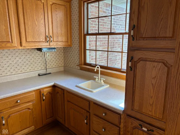 $865,000 | 3516 West 900 South, Milroy, IN 46156