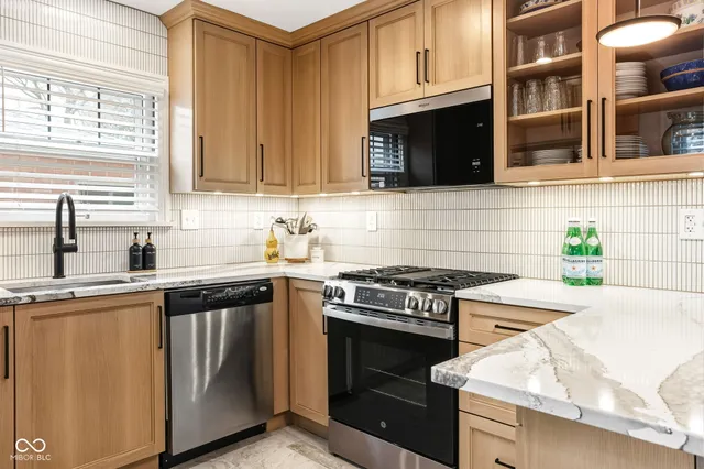 $525,000 | 5506 North Illinois Street, Indianapolis, IN 46208