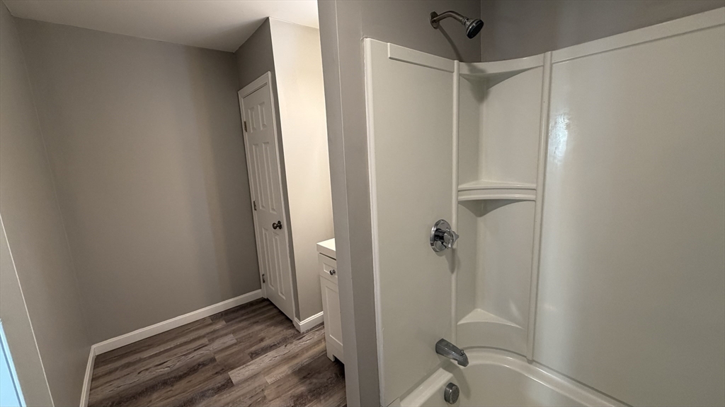 529 Warren Street Fall River, MA 02721 - Photo 12 of 42