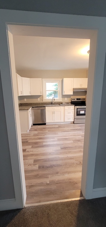 529 Warren Street Fall River, MA 02721 - Photo 20 of 42