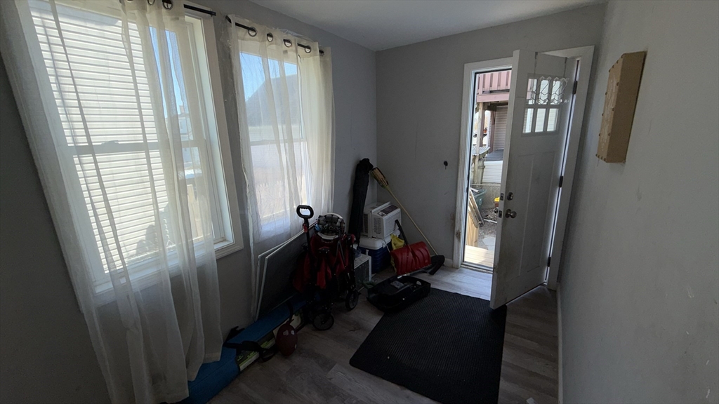 529 Warren Street Fall River, MA 02721 - Photo 38 of 42