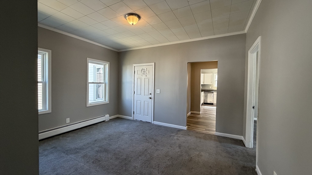 529 Warren Street Fall River, MA 02721 - Photo 4 of 42